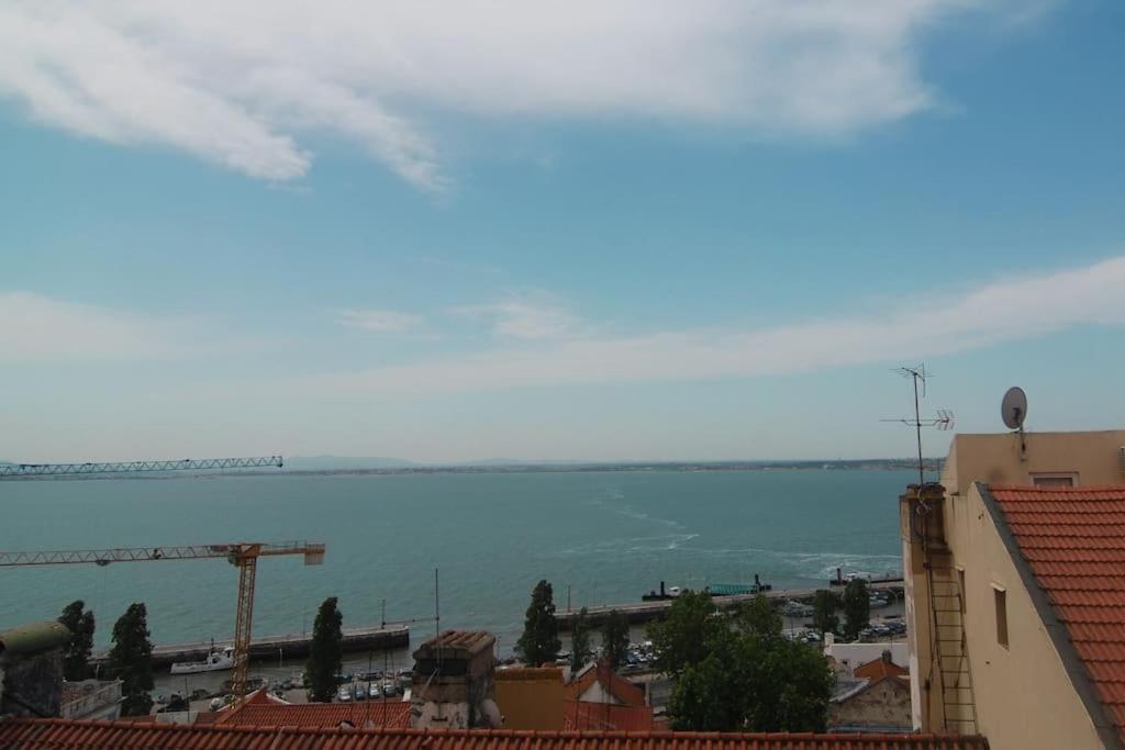 Historical Center Alfama - Stunning River Views Lisbon Luaran gambar